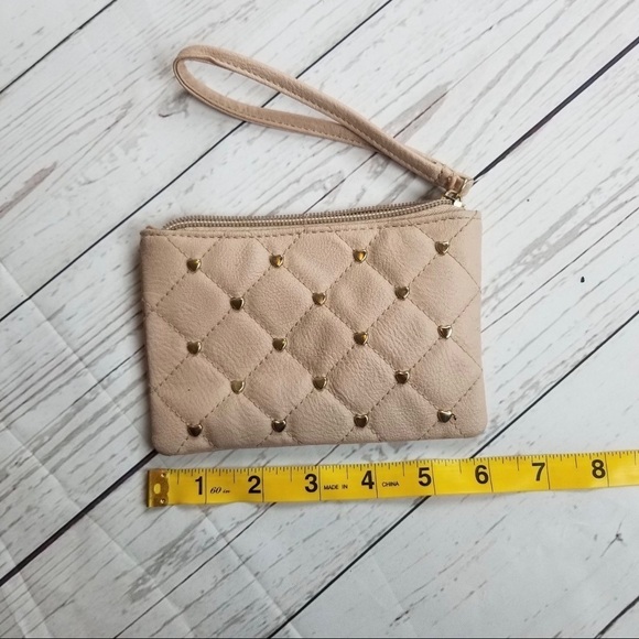 𝅺BLUSH pink Gold Hearts Wristlet - Picture 2 of 4